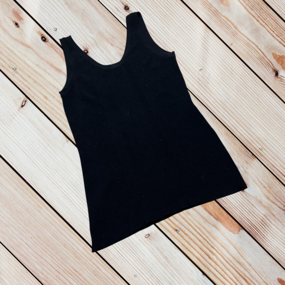 Diane Von Furstenberg S black rib knit sleeveless top